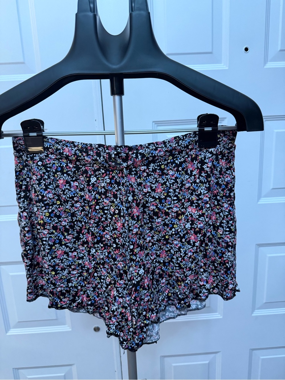Secret Treasures Black Floral Ruffle Hem Sleep Shorts